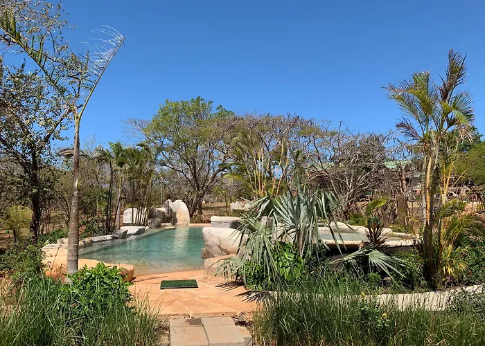 3 star hotels Latica Lodge